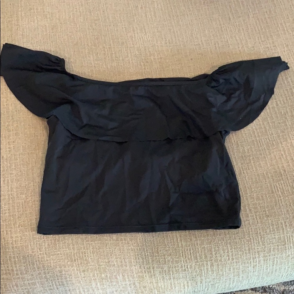 EUC Kortni Jean Ruffle around swim top. Black